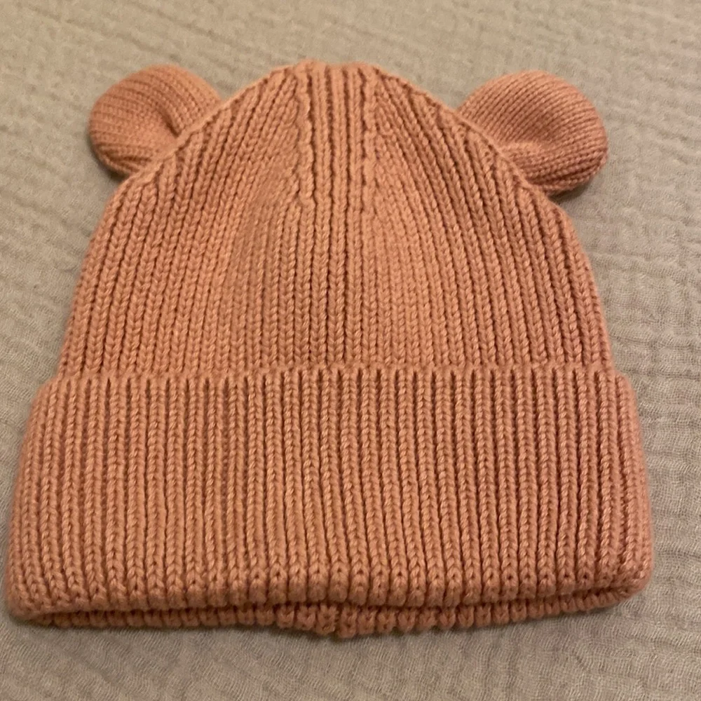Baby hats. Size 0-2 & 3-6 Unisex style . New